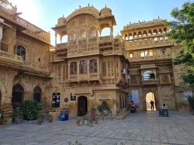 Taxi Booking in Jaisalmer