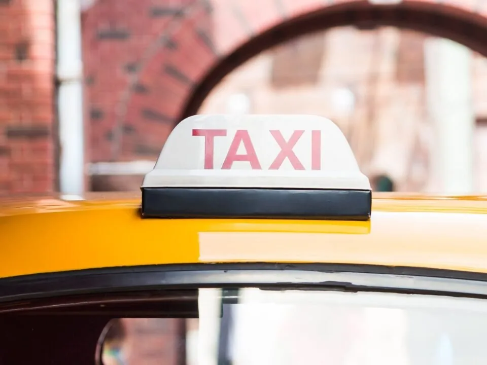 Jaisalmer to Ahmedabad One-Way Taxi